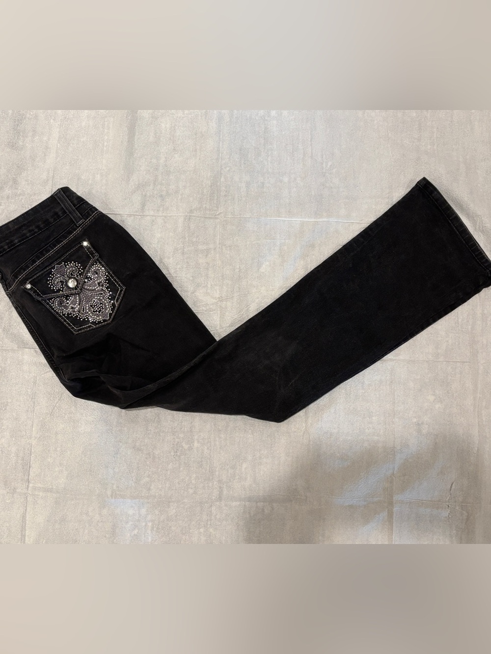 LEI Ashley Low Rise Slim Boot Jeans – Juniors 11 – Black Rhinestone Detail
